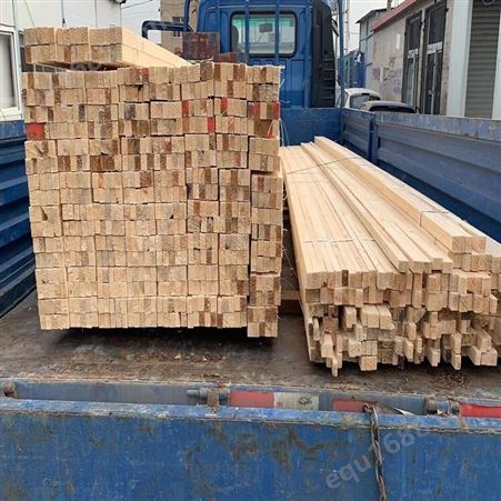 亿展木业防寒架龙骨条绿化杆杉木杆性价比高不断裂 按需定尺
