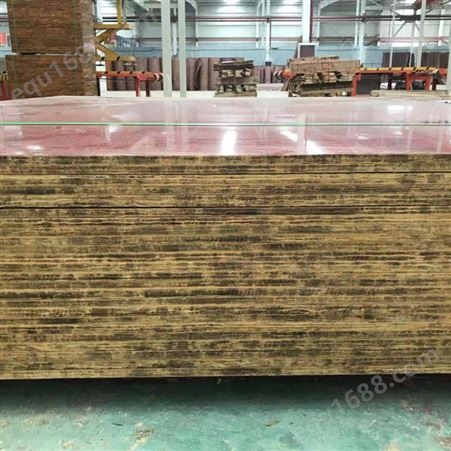 亿展木业 松木建筑多层板胶合板 工程支模竹胶板 结实不易开胶