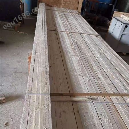 亿展木业防寒架龙骨条绿化杆杉木杆性价比高不断裂 按需定尺